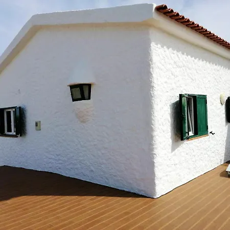 With 2 Bedrooms In With Wonderful Sea View Furnished Terrace And Wifi 100 M From The Beach Óbidos